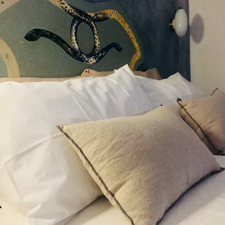 108 Eclectic Loft Near Corso Apartment