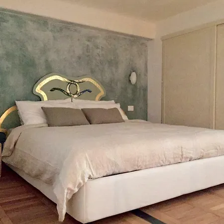 Apartment 108 Eclectic Loft Near Corso *
